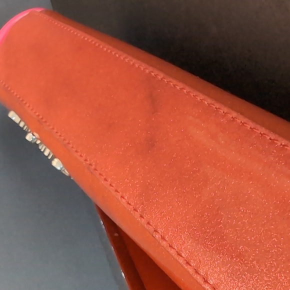 Sourpuss Womans Orange Faux Leather Retro Style Clutch. - Picture 8 of 12